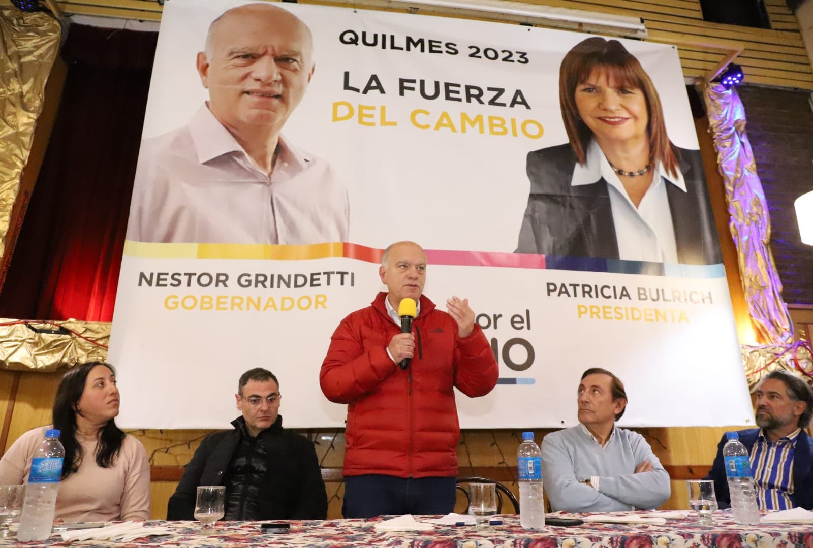 Néstor Grindetti quiere una campaña en tandem con Bullrich. 
