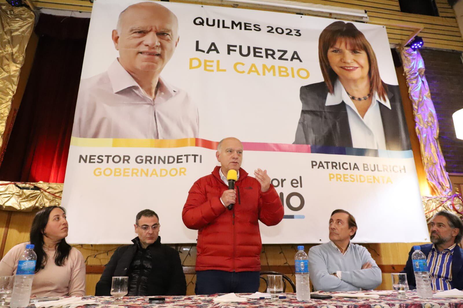 Néstor Grindetti quiere una campaña en tandem con Bullrich.
