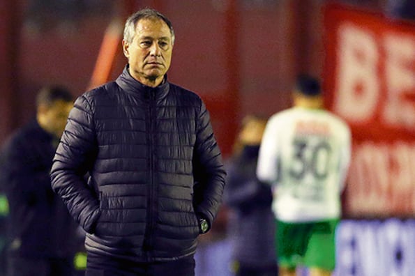 Ariel Holan, DT de Independiente.