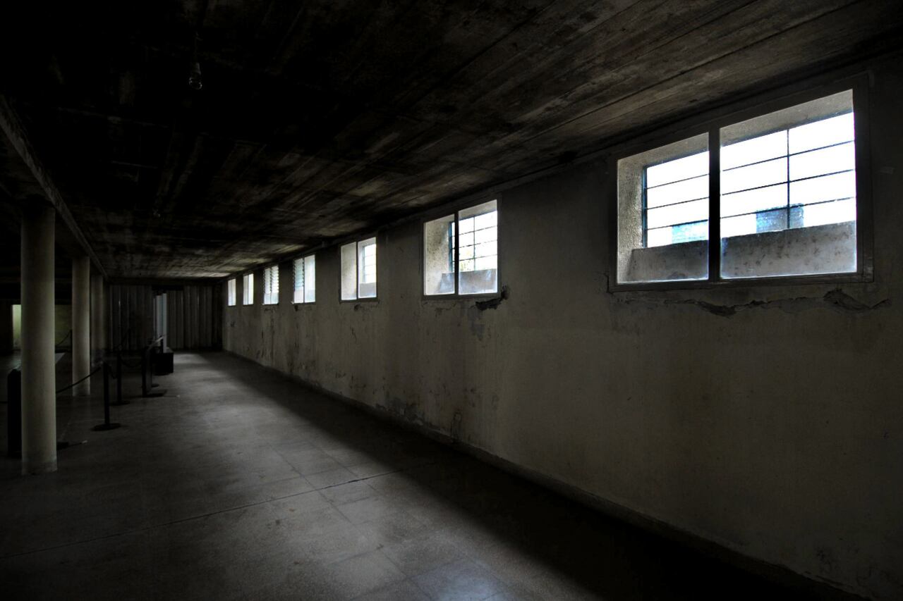 El TOF 5 emitirá el veredicto contra 2 represores de la ESMA acusados y enjuiciados desde octubre por ejercer violencia sexual contra tres prisioneras.