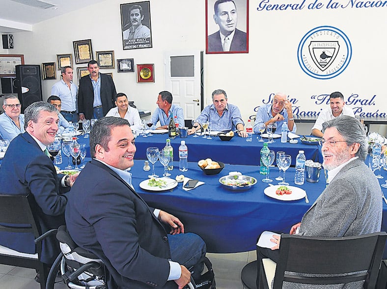 El almuerzo había sido acordado el viernes y se hizo en la sede de La Fraternidad.