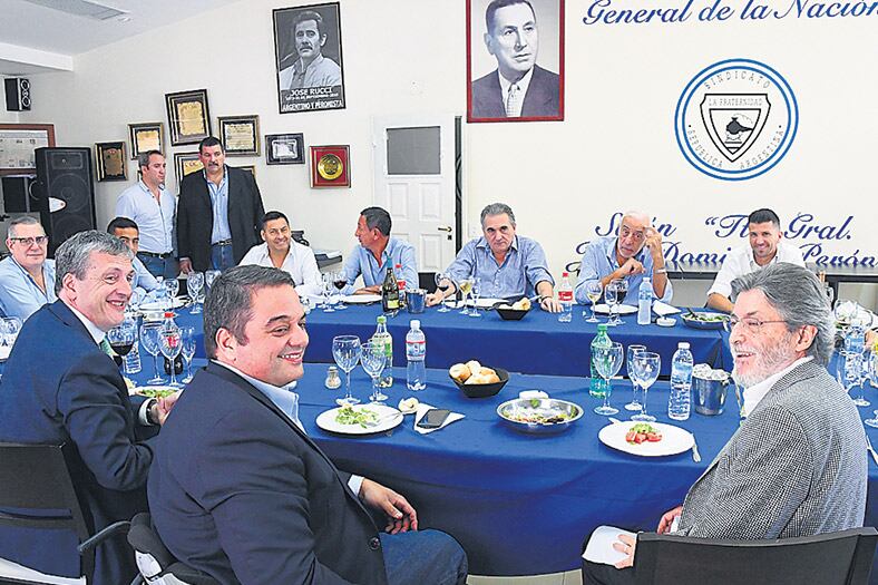 El almuerzo había sido acordado el viernes y se hizo en la sede de La Fraternidad.