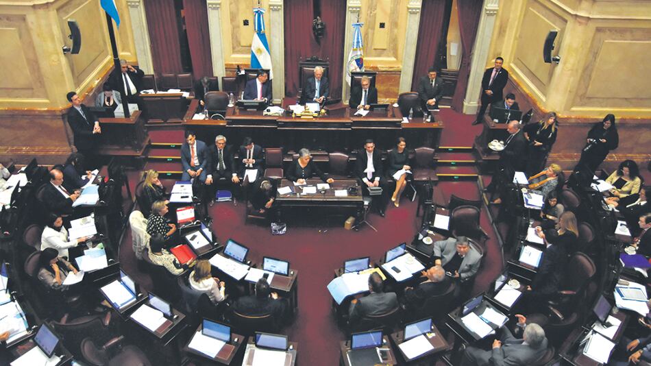 La multa que fija la ley votada en el Senado será de dos a cinco veces la ganancia obtenida ilegalmente.