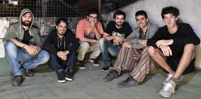 Los músicos del grupo La Semilla, proyecto de trabajo que hoy celebrará sus diez años.