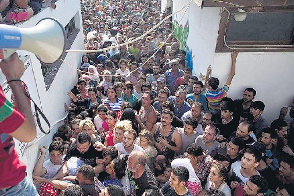 En el verano de 2015, cuando la gran ola migratoria llegó a las costas del Mar Egeo, unos 30 botes al día atracaban en Quíos.