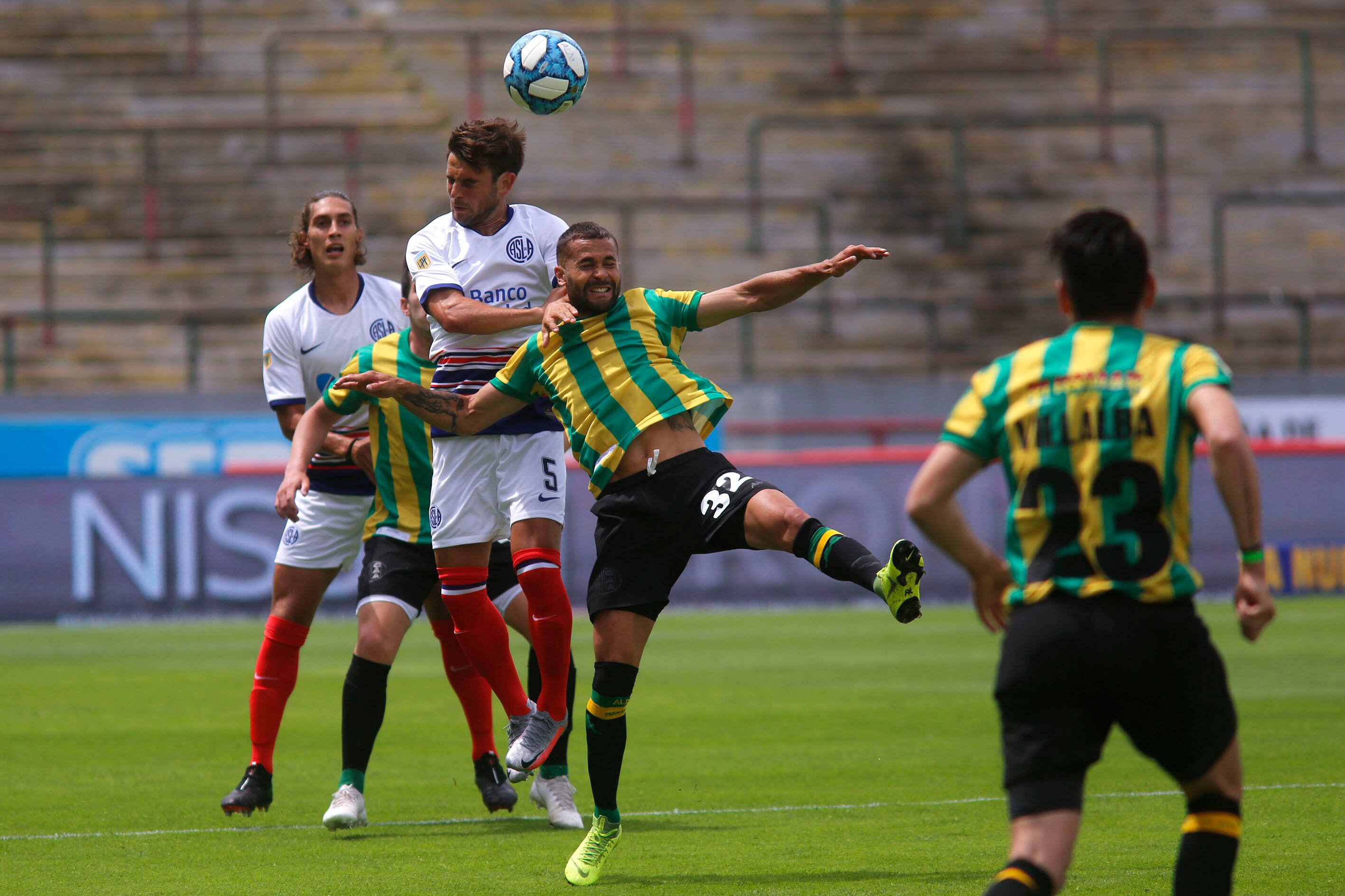 San Lorenzo no perdonó en el Minella.