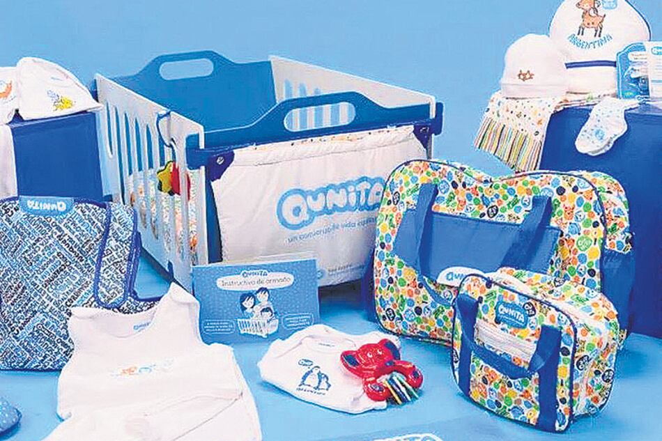 Hace diez meses 27.200 kits están inutilizados en un depósito.