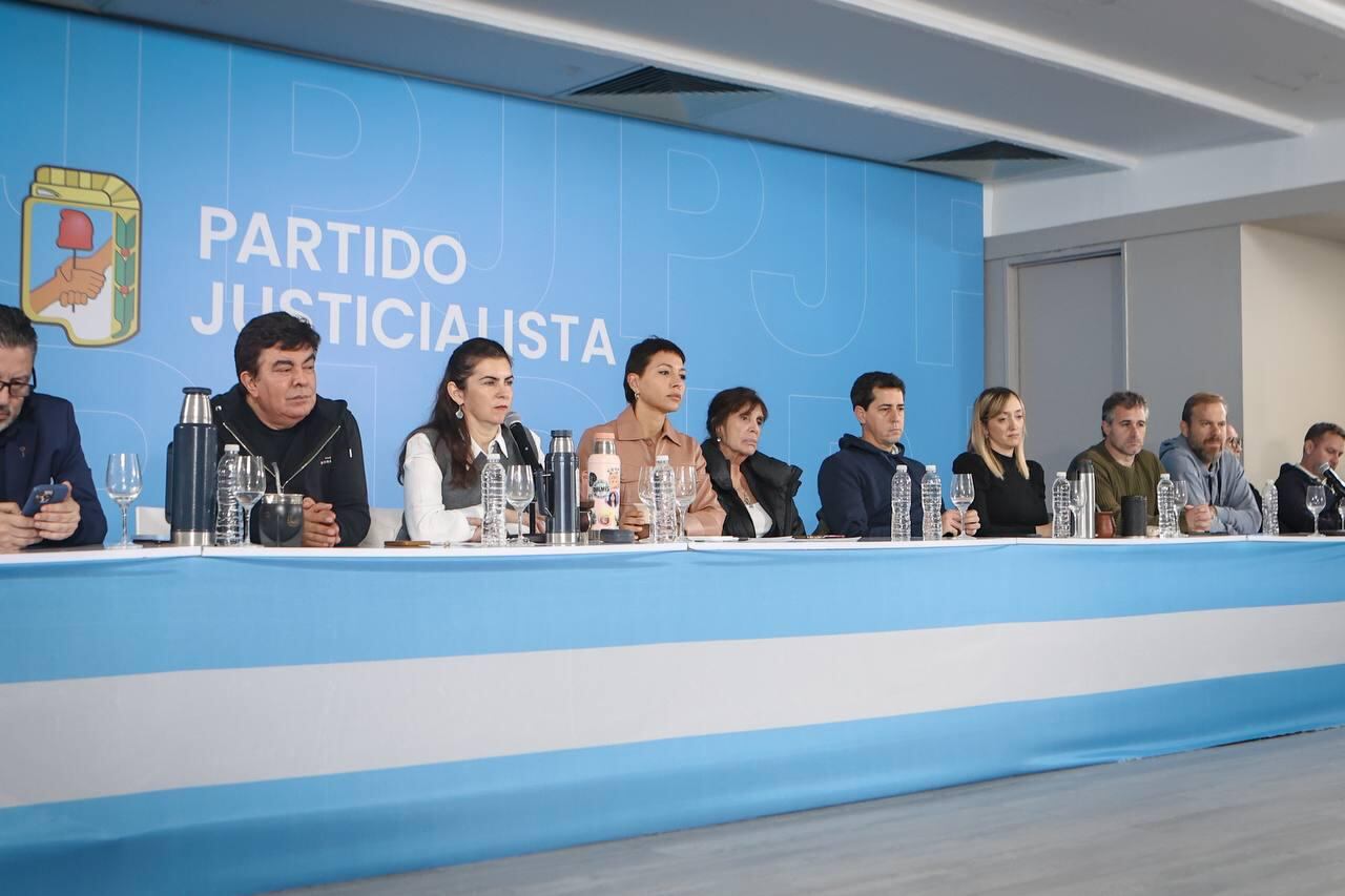Encuentro de intendentes en la sede del PJ Nacional.