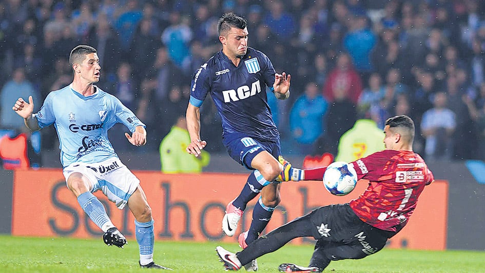 El gol que abrió el camino a la victoria, el primero de Triverio con la camiseta de Racing.