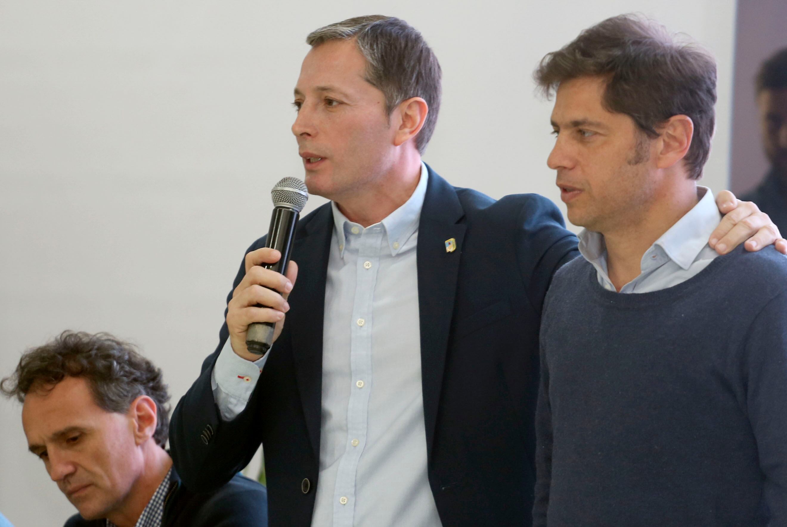 Fernando Gray, presidente del PJ bonaerense, y Axel Kicillof, candidato a gobernador por el Frente de Todos.