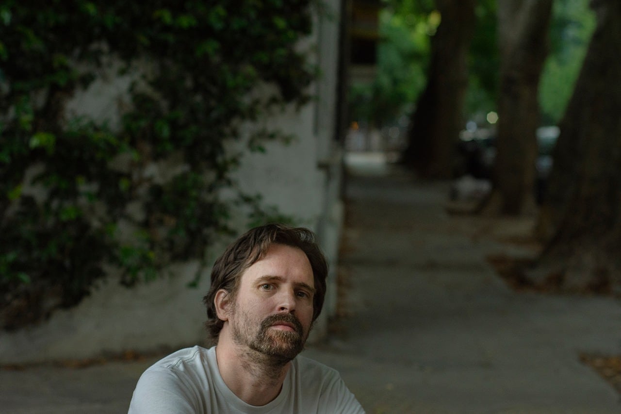 Ignacio Molina es bahiense y está radicado en CABA, donde coordina talleres de lectura y escritura.