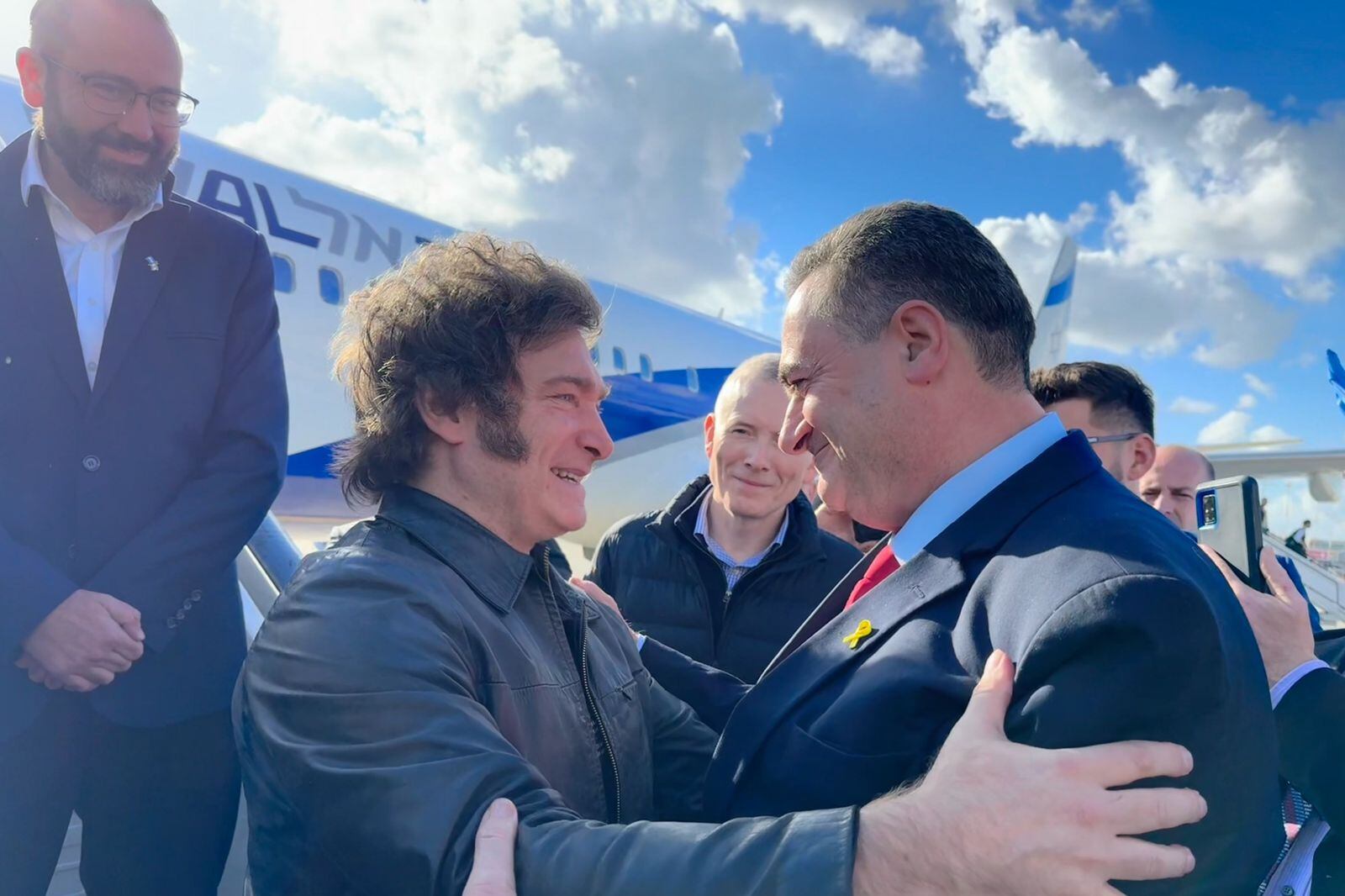 Milei, recibido por el ministro de Relaciones Exteriores israelí, Yisrael Katz. Imagen: Presidencia.