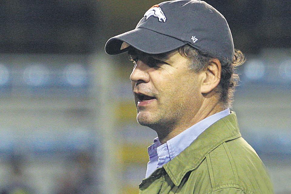 Alejandro Burzaco, durante el famoso Boca-River del gas pimienta