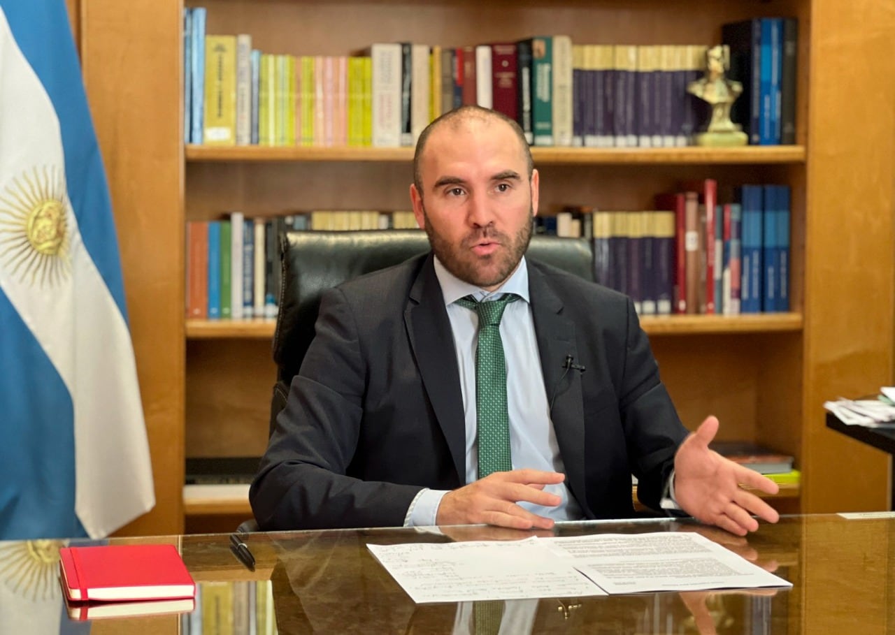 “La medida brindará mayor estabilidad y mejores mecanismos para atender los patrones de volatilidad", explica el ministro de Economía, Martín Guzmán. 