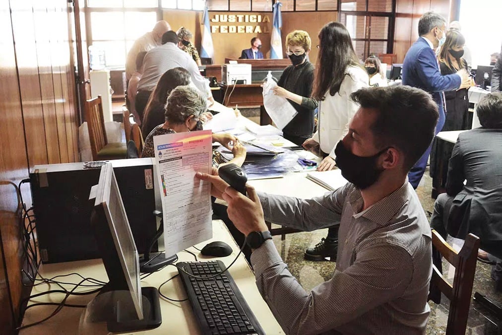 El escrutinio definitivo otorgó las dos bancas de diputados nacionales al Frente de Todos.