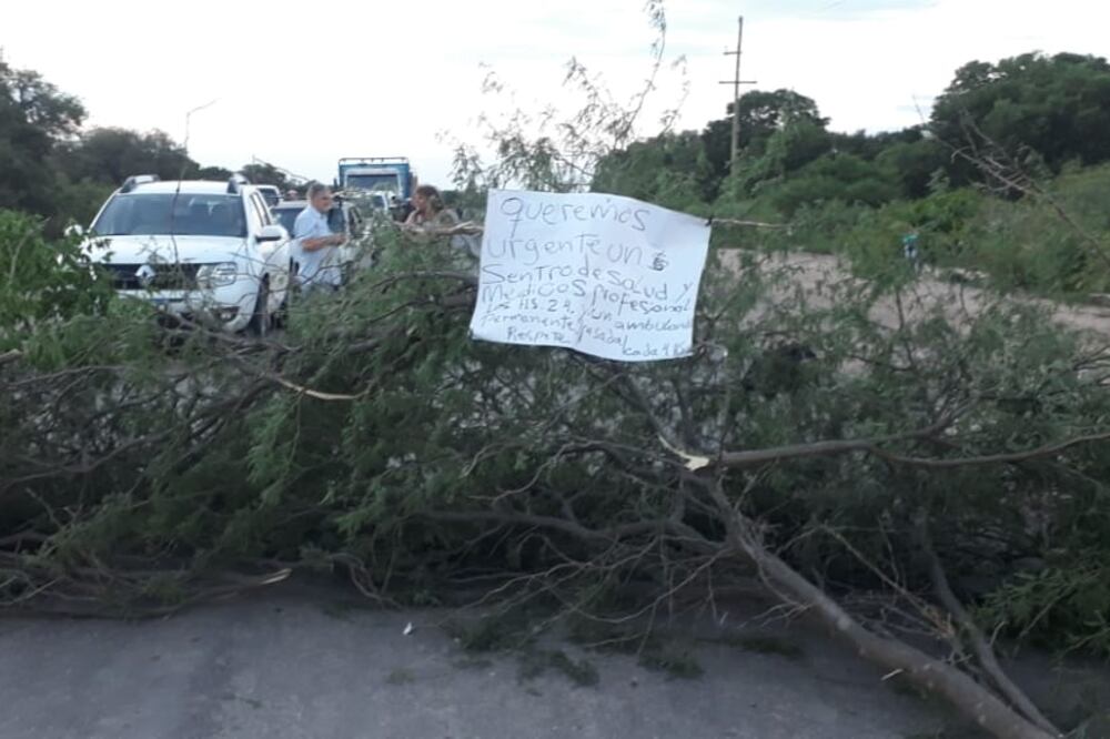 Corte en la ruta provincial 13, en reclamo de acceso a la salud