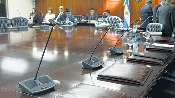 A Juan Carlos Gemignani le descontarán el 35 por ciento del sueldo.