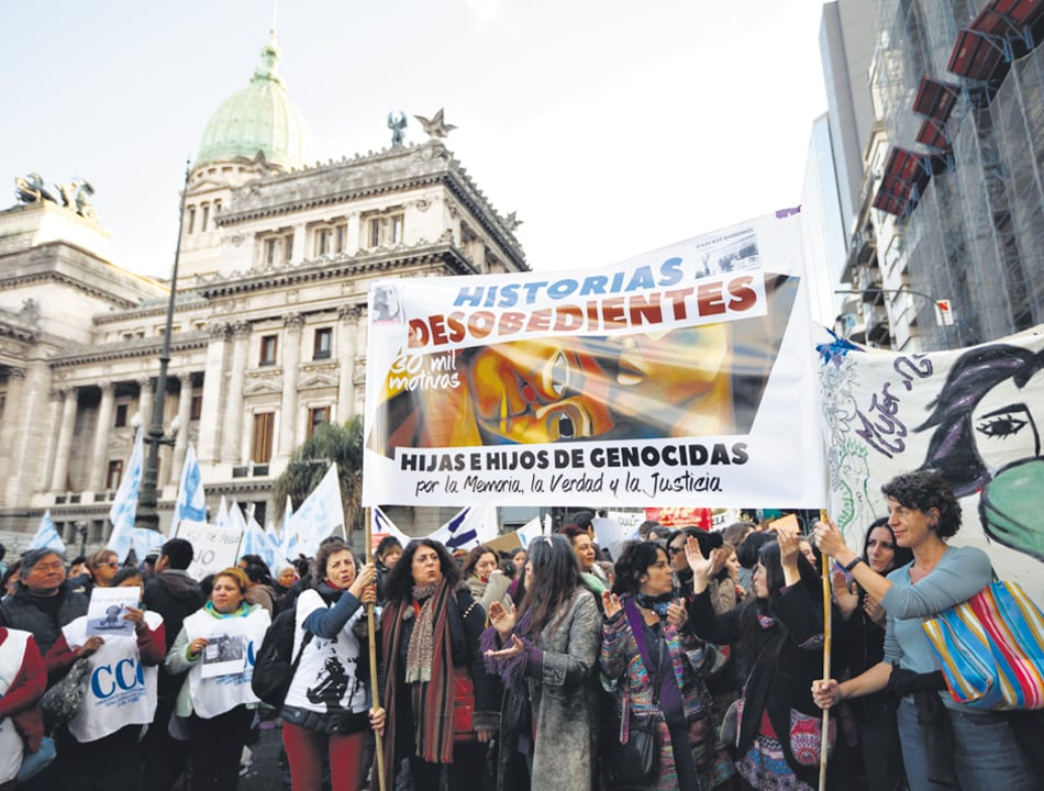 Las hijas de represores el sábado, antes del inicio de la marcha de Ni Una Menos.