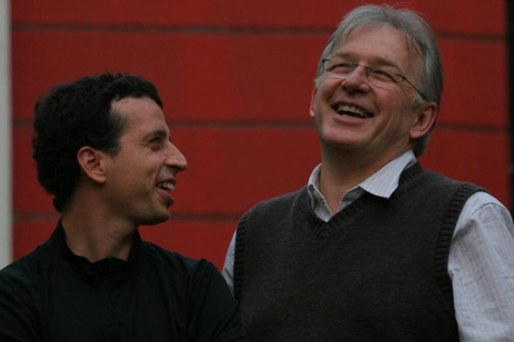 Juan Quintero y Luis María Pescetti presentarán sus Cartas al rey de la cabina.