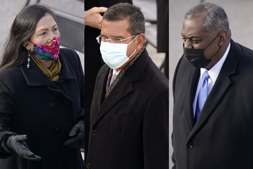 Deb Haaland, Xavier Berrera y LLoyd Austin.