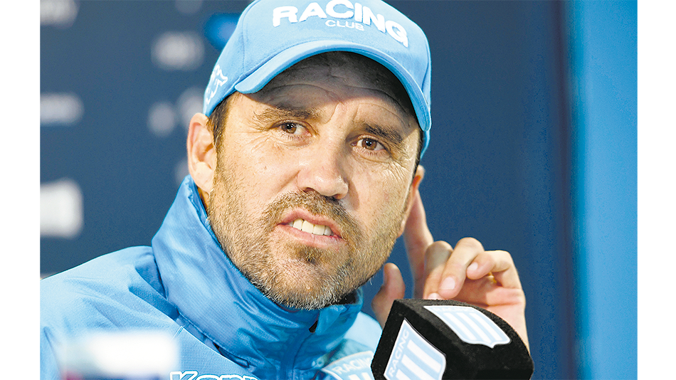 Eduardo “Chacho” Coudet ayer durante la conferencia de prensa.