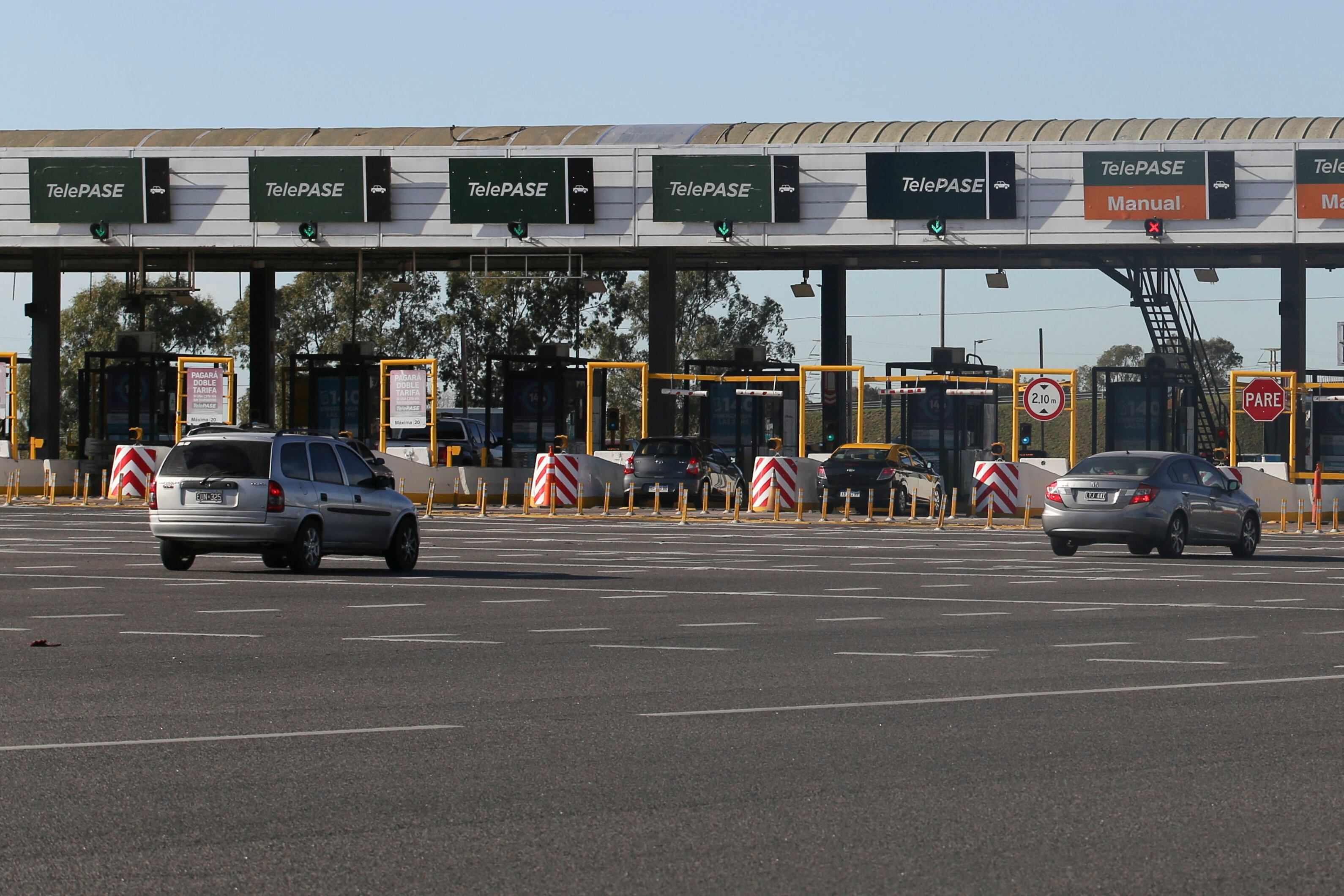 Los nuevos valores oscilarán entre los 300 y los 3.700 pesos a partir del lunes 2 de septiembre, dependiendo de la categoría del vehículo, el horario de circulación y la modalidad de pago