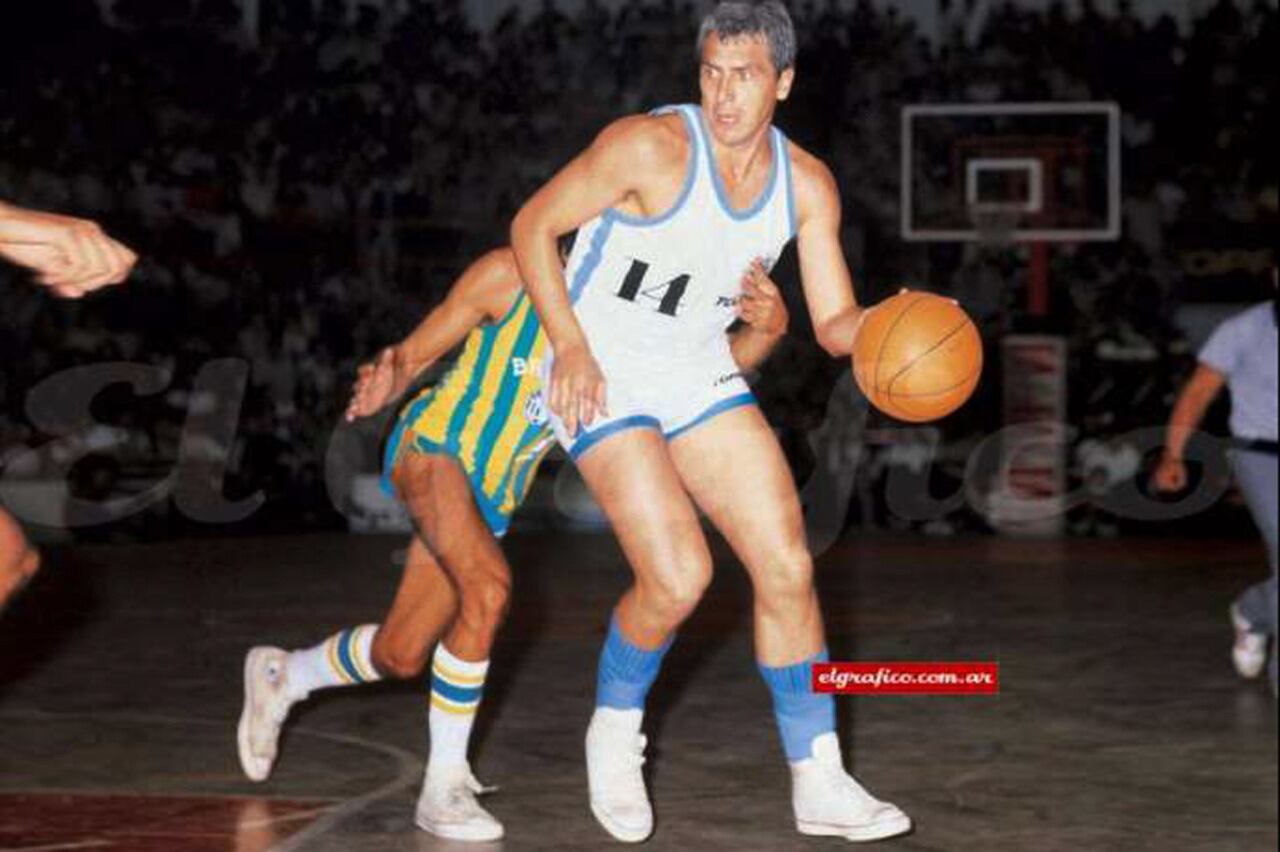 Alberto Cabrera, gran figura del básquet bahiense.