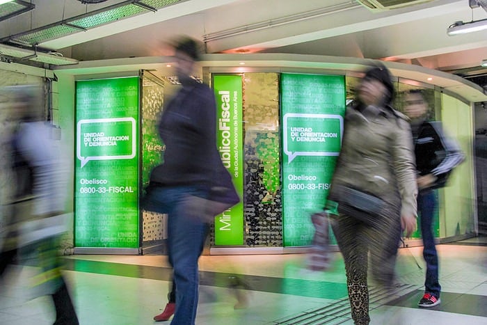 También impulsa que la elección del Procurador sea por  mayoría absoluta del Senado, en vez de la forma en la que se elige actualmente,  mediante los dos tercios de los presentes. 