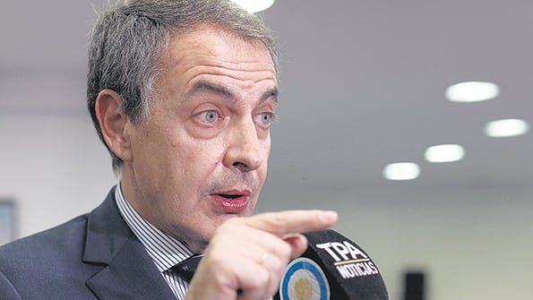 “La comunidad internacional debería cooperar y no buscar la implosión de la situación.”