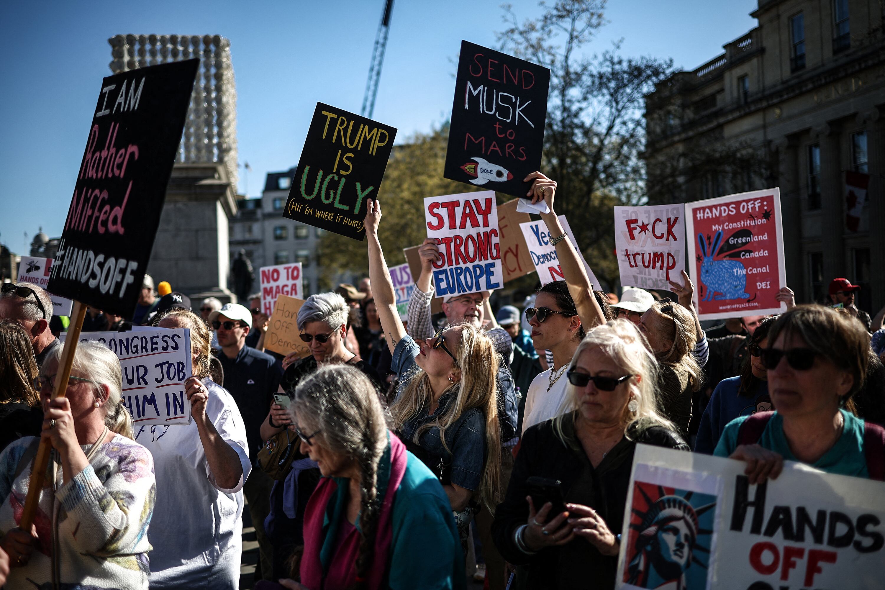 Manifestación en Londres en contra de las tarifas de Trump.