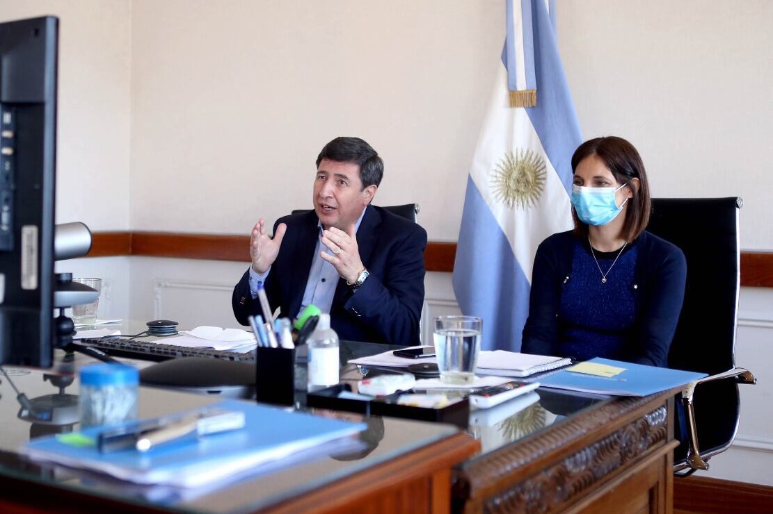 El programa promueve estilos de vida saludables y el mejoramiento de las condiciones alimentarias y nutricionales de la población.