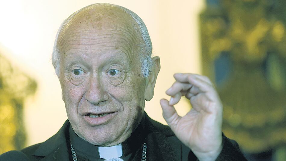 El cardenal Ezzati tendrá que declarar por encubrir a su mano derecha, el sacerdote Oscar Muñiz.