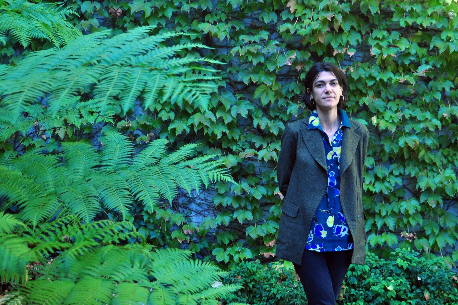 "Todo surgió de la idea de cómo una transformación genera una nueva crisis", señala la realizadora española.