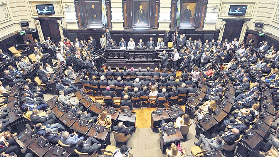 El macrismo cuenta con votos de parte del massismo y del Frente Amplio Justicialista.