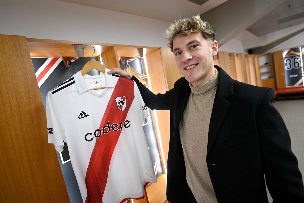 Facundo Colidio fue presentado al plantel este sábado
