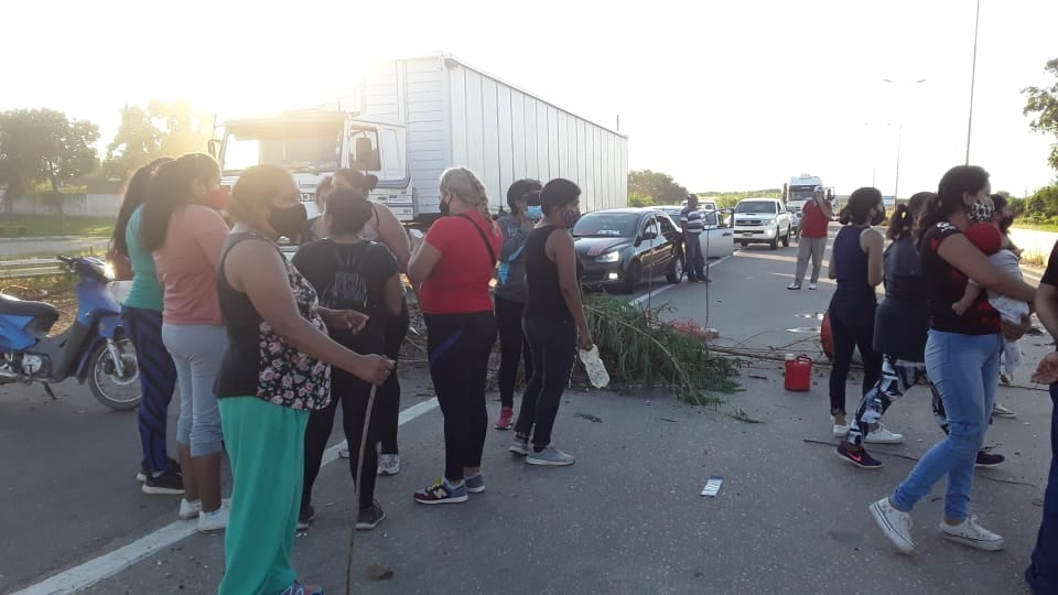 Cortes intermitentes en la ruta nacional 50.