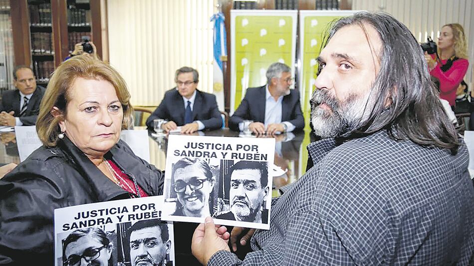 Mirta Petrocini y Roberto Baradel, dos de los dirigentes docentes presentes en la negociación.