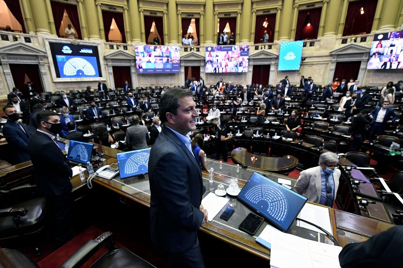 Sergio Massa celebró el triunfo del Frente de Todos.