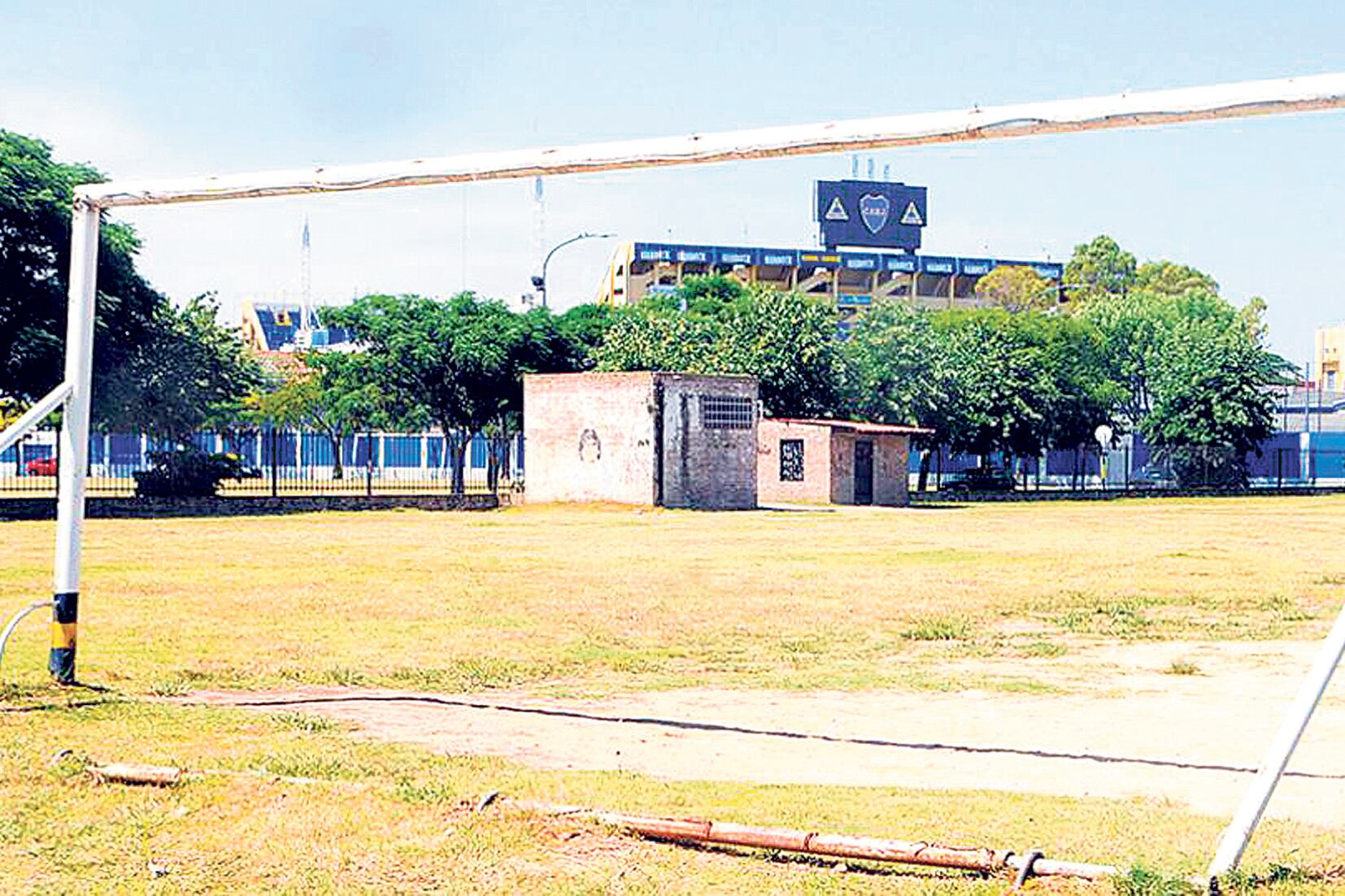 Casa Amarilla fue un espacio reclamado permanentemente por los vecinos.