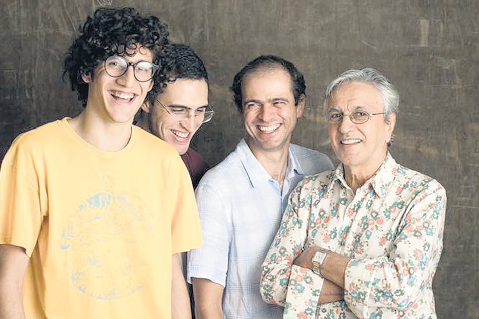 Tom, Zeca, Moreno y Caetano Veloso