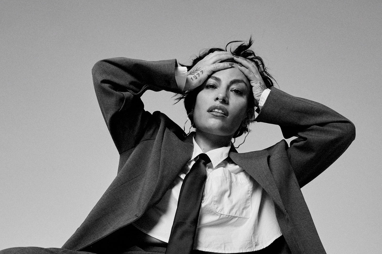 "Necesitaba hacer un disco luminoso para vivir ciertos duelos desde otro lugar".