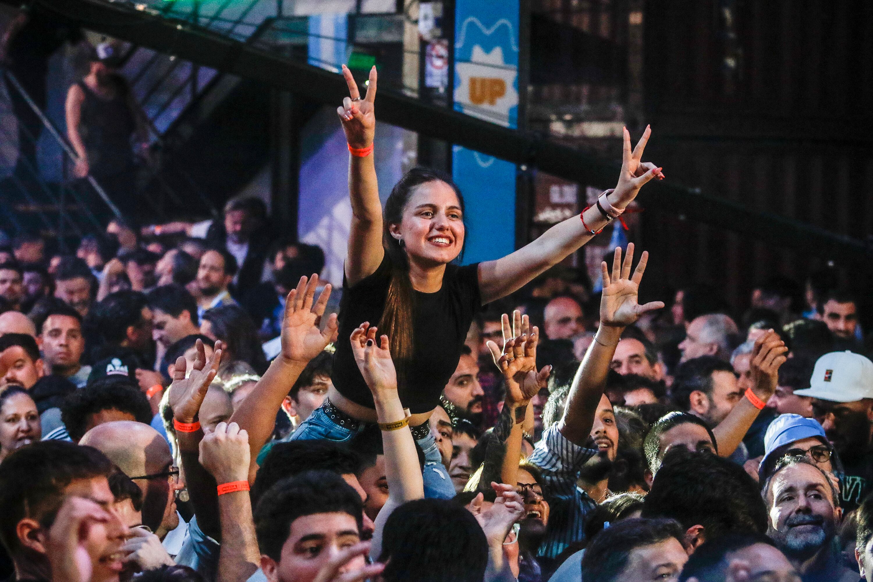 UxP no recibió un cheque en blanco.