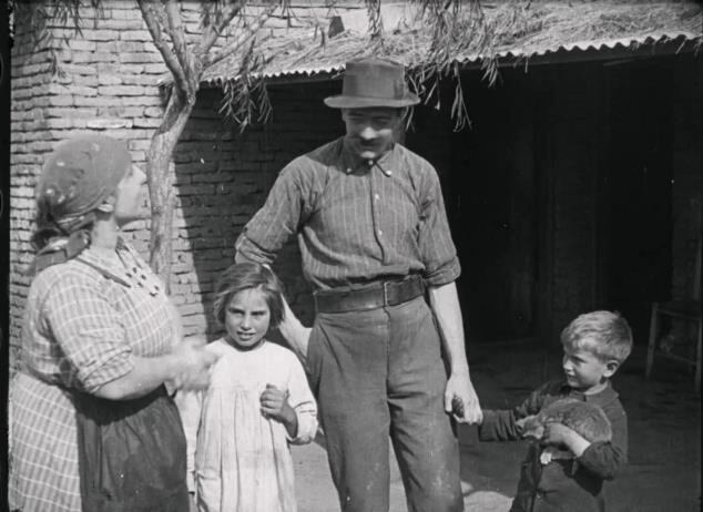 En pos de la tierra fue filmado entre 1921 y 1922.
