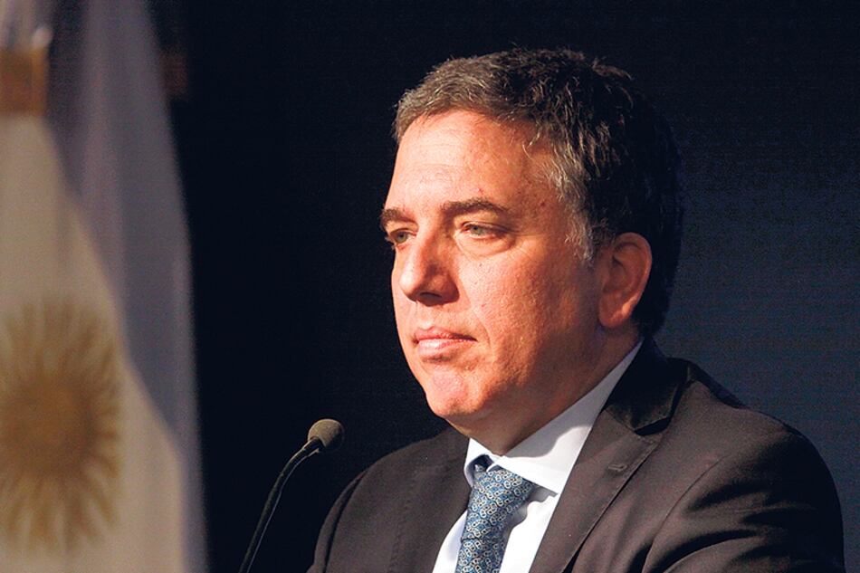 “Desde el primer día tenemos un Banco Central que busca preservar el valor de la moneda”, dijo Dujovne.