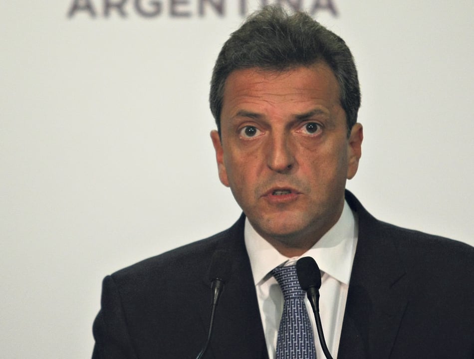 “Es una forma de gobernar que genera dudas en materia ética”, dijo Sergio Massa.