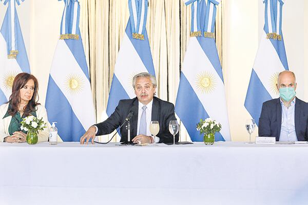La vicepresidenta Cristina Fernández de Kirchner, el presidente Alberto Fernández y el jefe de Gobierno Rodríguez Larreta.