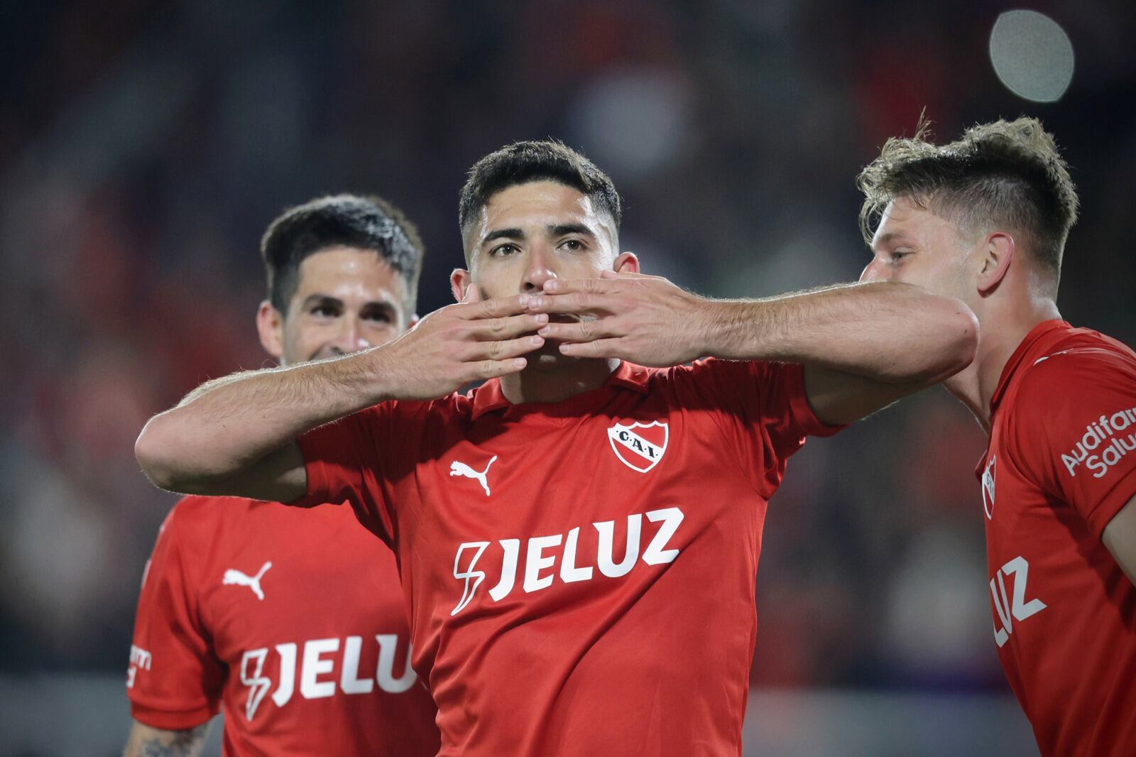 Jugadores e hinchas festejaron como hacía rato no se veía en el estadio Ricardo Bochini