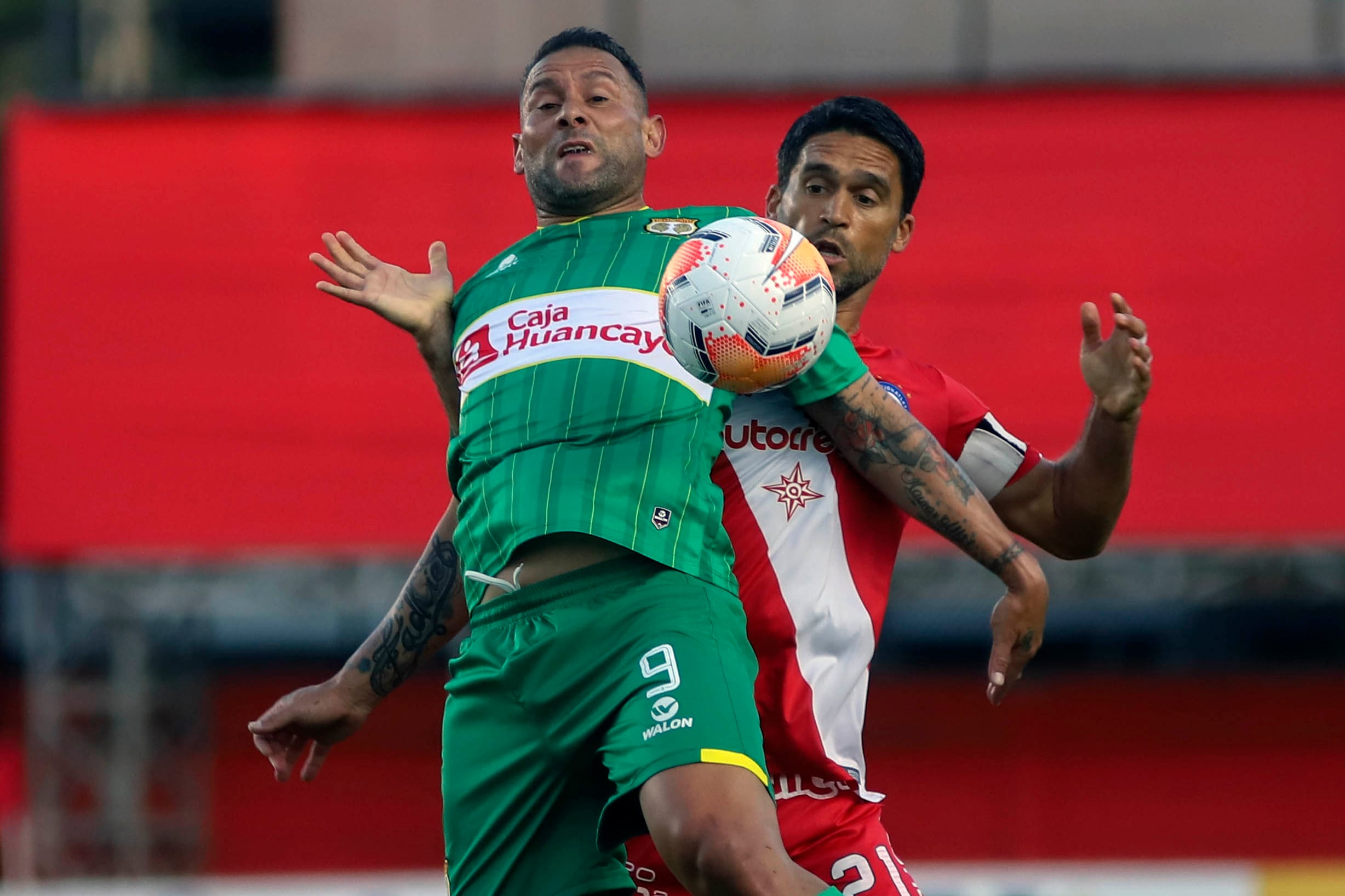 Argentinos Juniors igualó con Sport Huancayo en La Paternal.