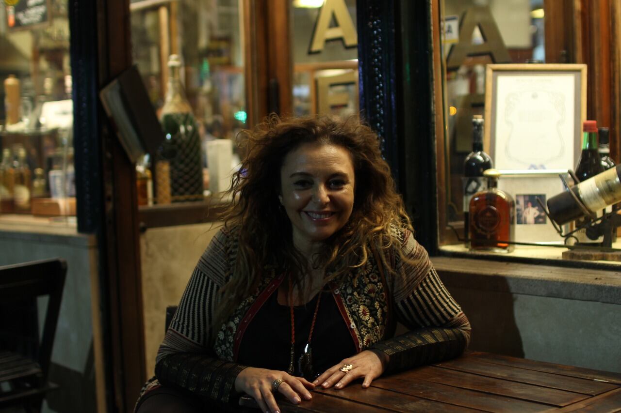 Vázquez lleva una "doble vida" como música y como doctora en derecho penal.