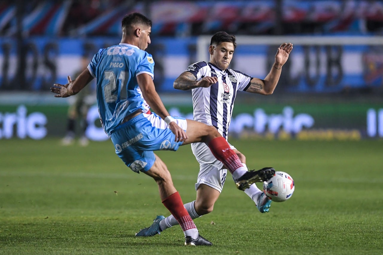 Hubo reparto de puntos en Sarandí entre Arsenal y la T